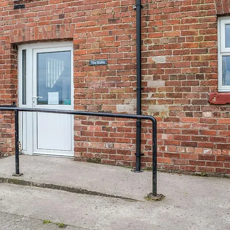 Mount Farm - The Stable Holiday home *